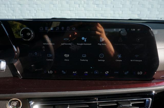 new 2025 Chevrolet Traverse car, priced at $49,815