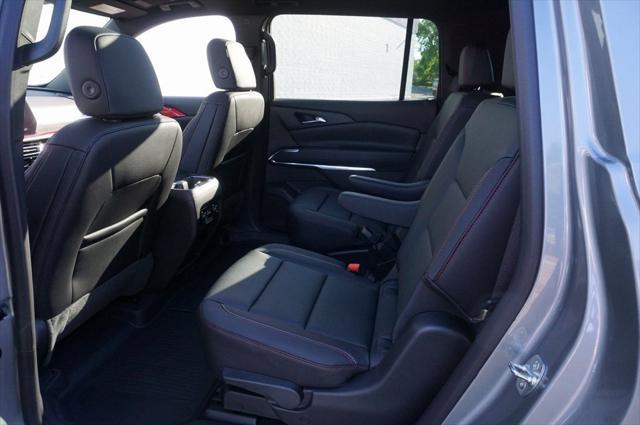 new 2025 Chevrolet Traverse car, priced at $49,815