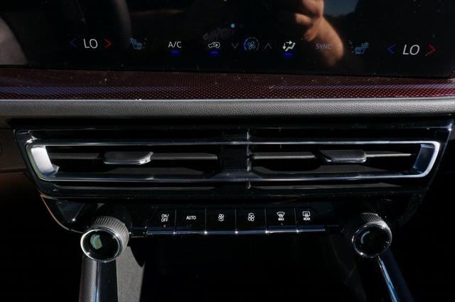 new 2025 Chevrolet Traverse car, priced at $49,815