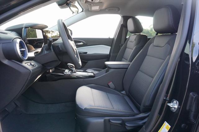 new 2025 Chevrolet Trax car, priced at $22,220