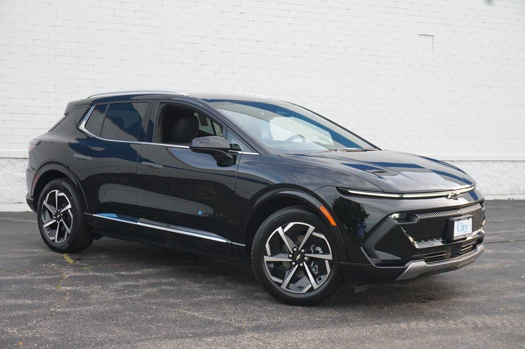 new 2025 Chevrolet Equinox EV car, priced at $29,115