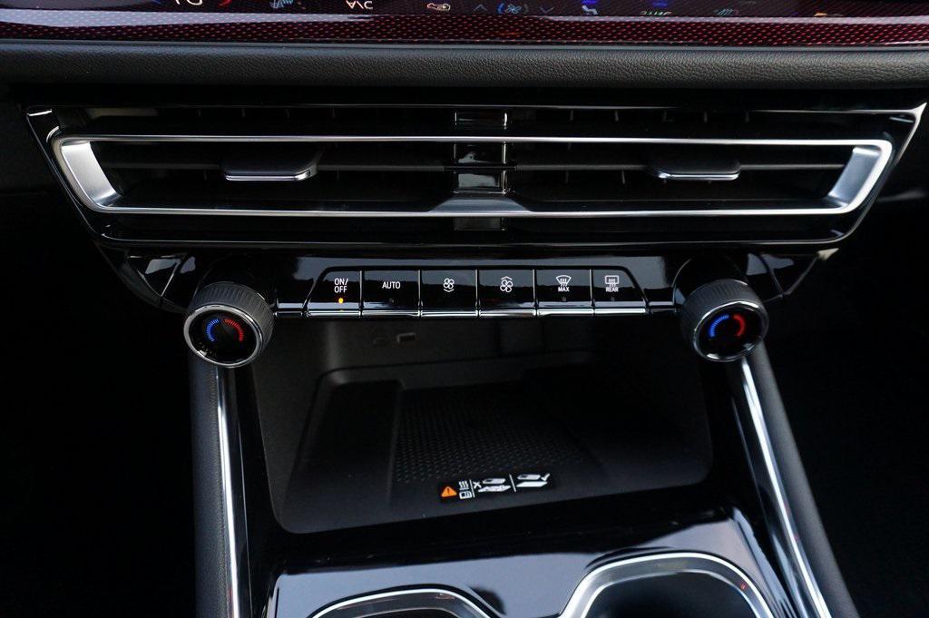 new 2026 Chevrolet Traverse car, priced at $50,420