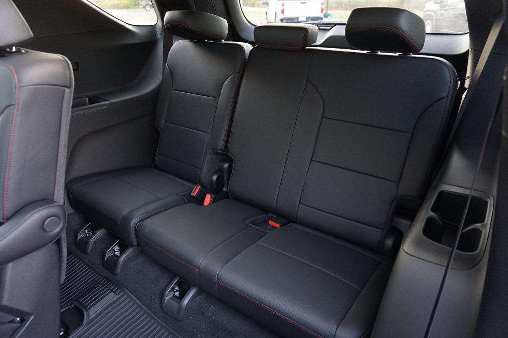 new 2026 Chevrolet Traverse car, priced at $50,420