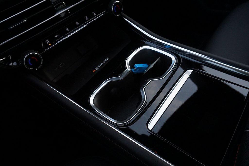 new 2026 Chevrolet Traverse car, priced at $50,420