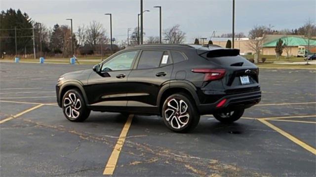 new 2025 Chevrolet Trax car, priced at $25,244