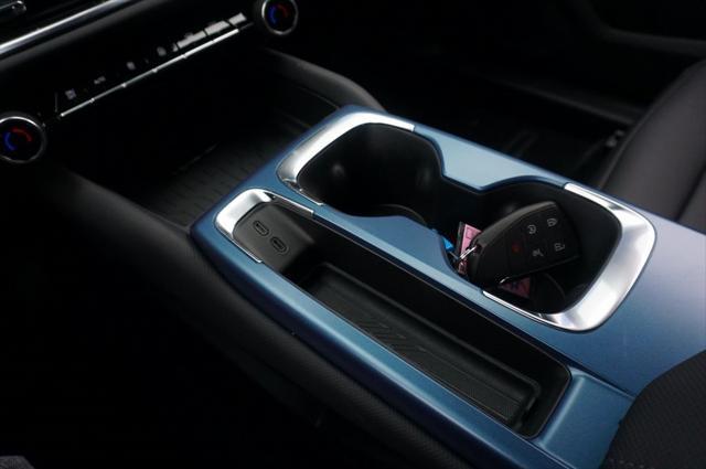 new 2025 Chevrolet Equinox EV car, priced at $35,395