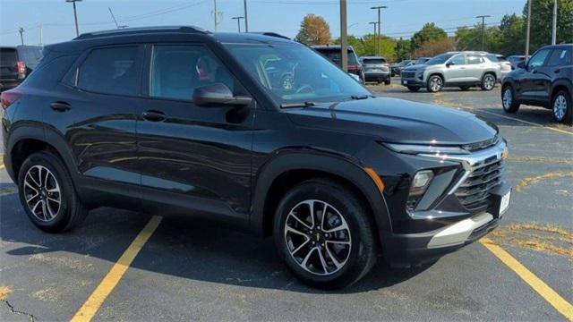 new 2025 Chevrolet TrailBlazer car, priced at $24,721