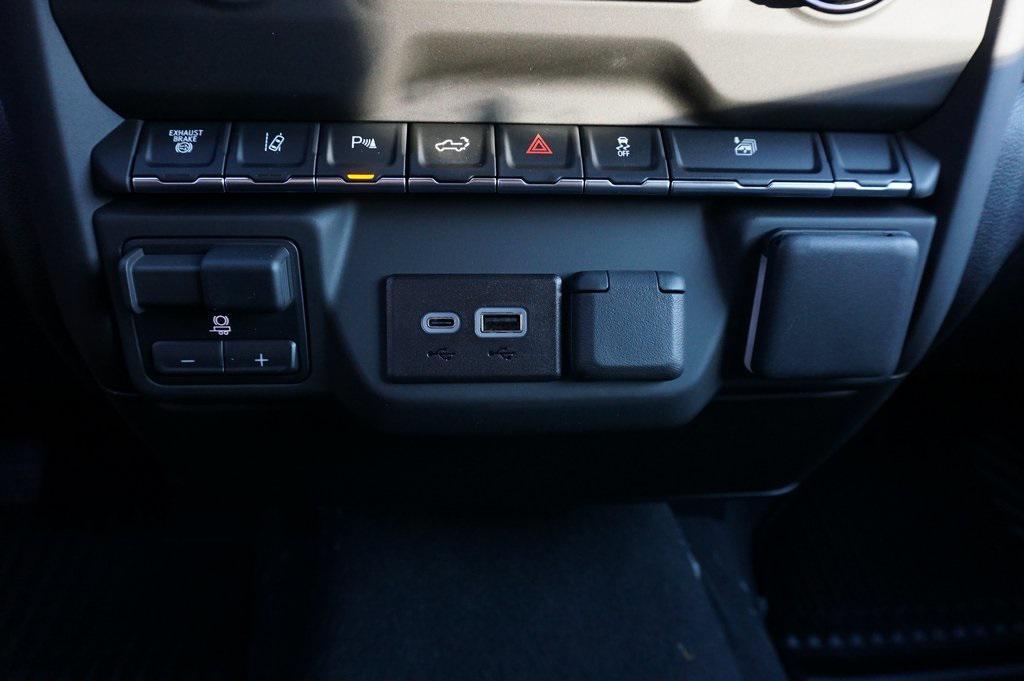 new 2025 Chevrolet Silverado 2500 car, priced at $61,315