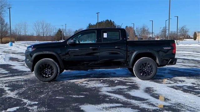 new 2025 Chevrolet Colorado car, priced at $37,420