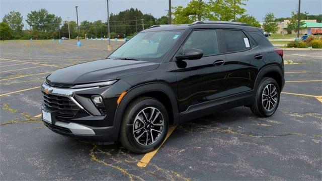 new 2025 Chevrolet TrailBlazer car, priced at $27,683