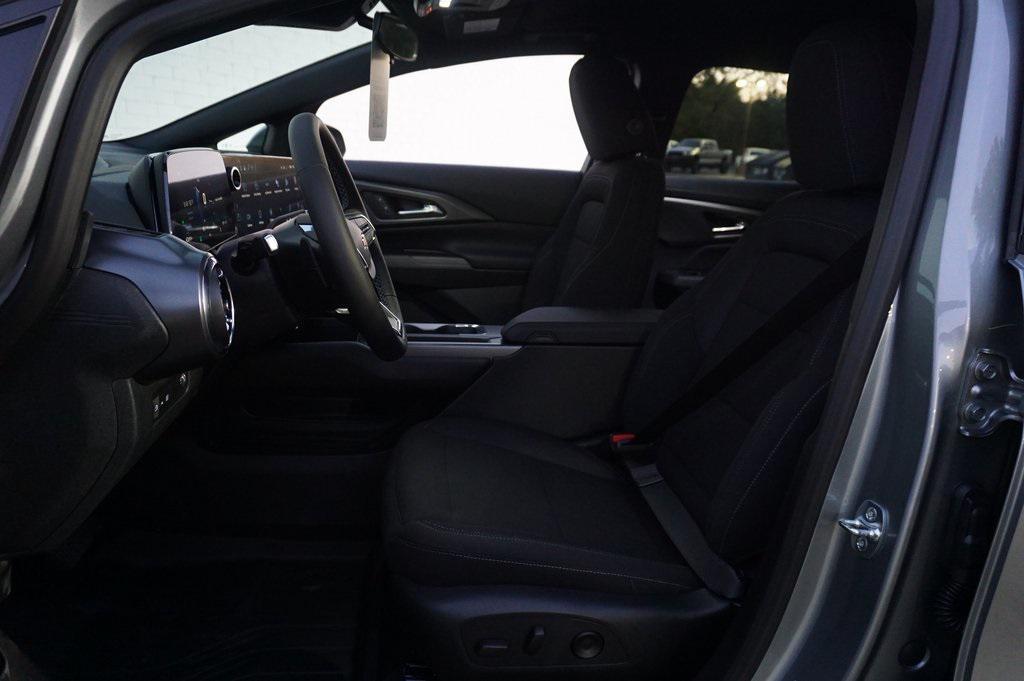 new 2026 Chevrolet Equinox EV car, priced at $32,590