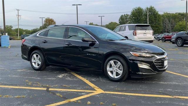 new 2025 Chevrolet Malibu car, priced at $24,745