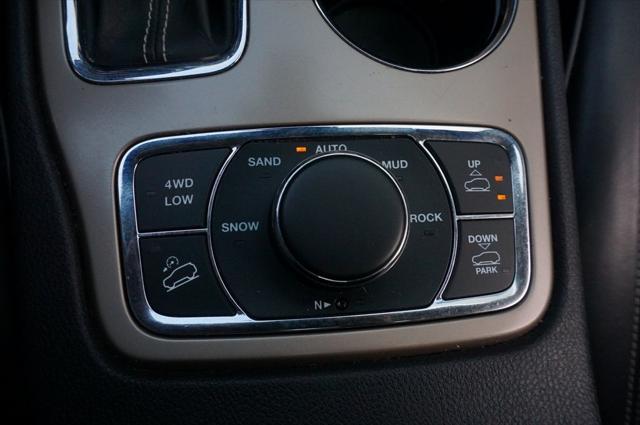 used 2016 Jeep Grand Cherokee car, priced at $17,995