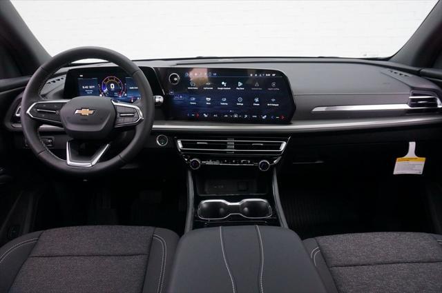 new 2025 Chevrolet Traverse car, priced at $43,045