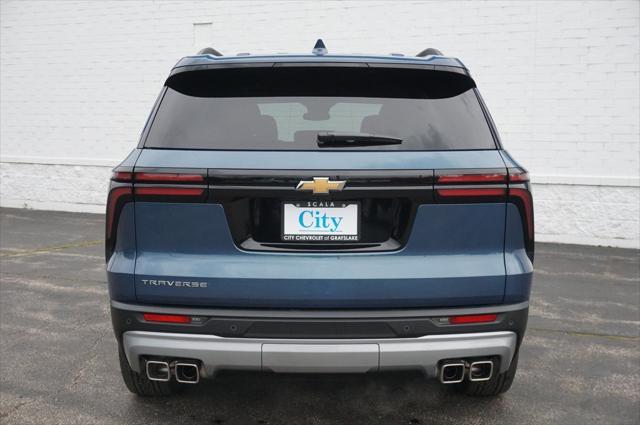 new 2025 Chevrolet Traverse car, priced at $43,045