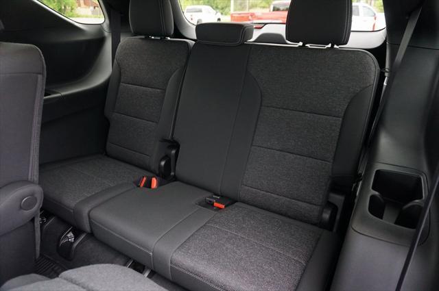 new 2025 Chevrolet Traverse car, priced at $43,045