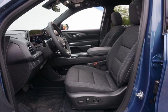 new 2025 Chevrolet Traverse car, priced at $43,045