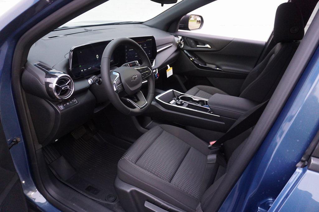 new 2026 Chevrolet Equinox car, priced at $30,865