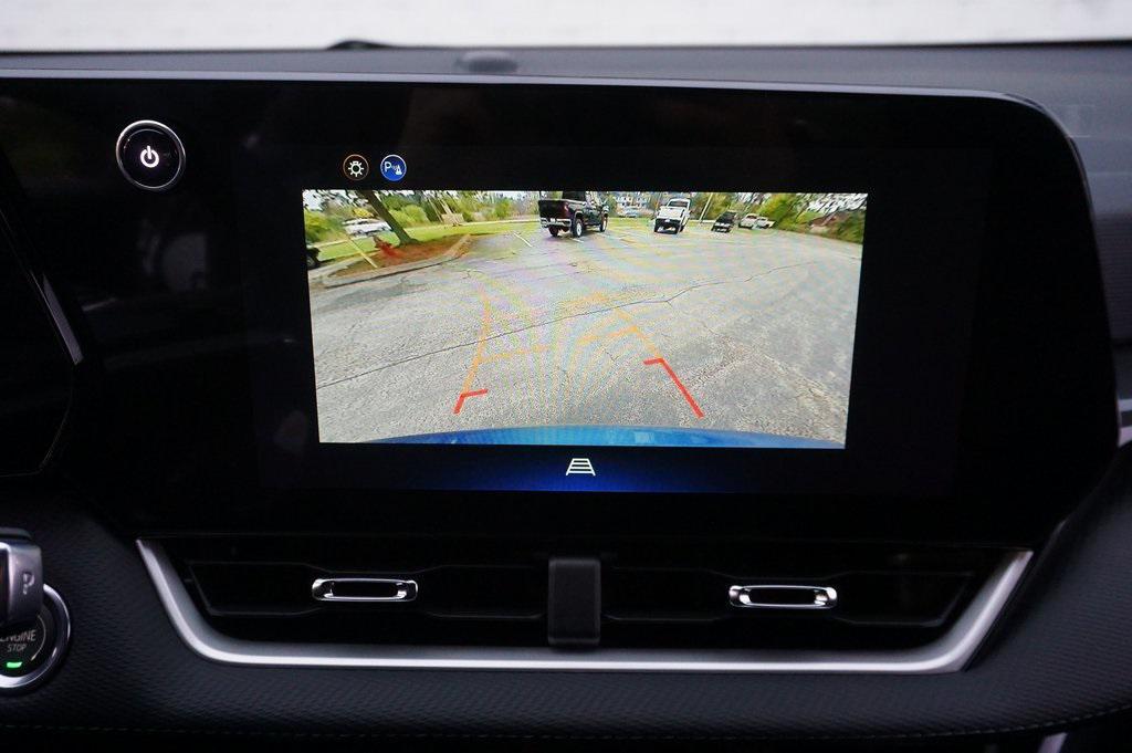 new 2026 Chevrolet Equinox car, priced at $30,865