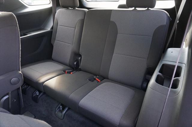 used 2023 Chevrolet Traverse car, priced at $26,895