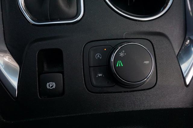 used 2023 Chevrolet Traverse car, priced at $26,895