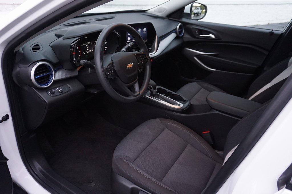 used 2024 Chevrolet Trax car, priced at $19,495