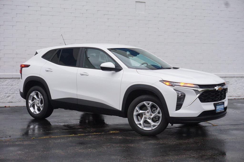 used 2024 Chevrolet Trax car, priced at $19,495