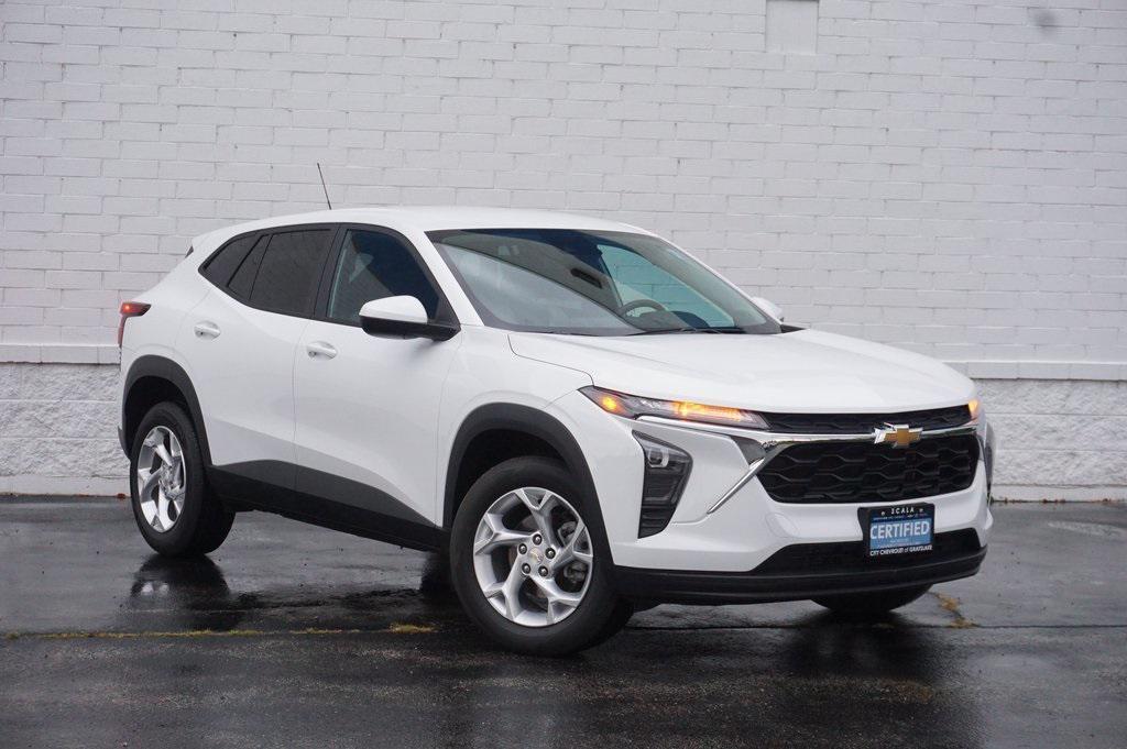 used 2024 Chevrolet Trax car, priced at $19,495