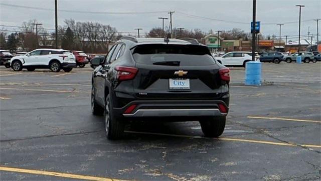 new 2025 Chevrolet Trax car, priced at $24,864