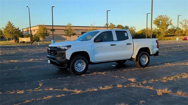 new 2024 Chevrolet Colorado car, priced at $31,990