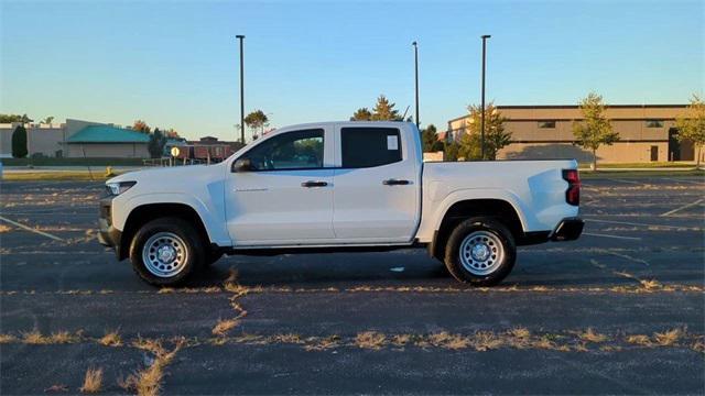 new 2024 Chevrolet Colorado car, priced at $31,990