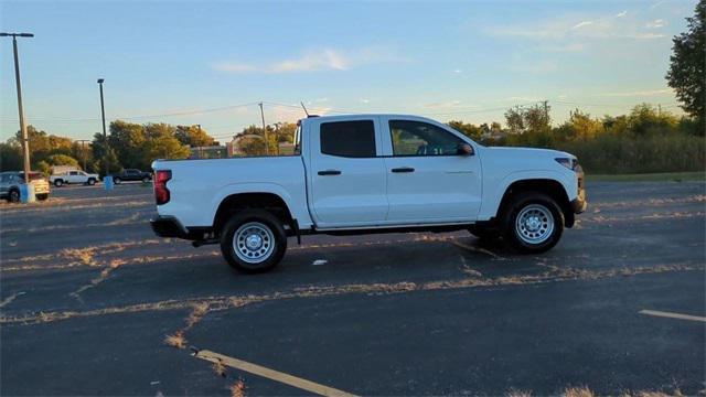 new 2024 Chevrolet Colorado car, priced at $31,990