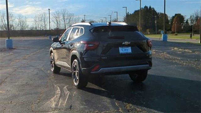 new 2025 Chevrolet Trax car, priced at $23,326