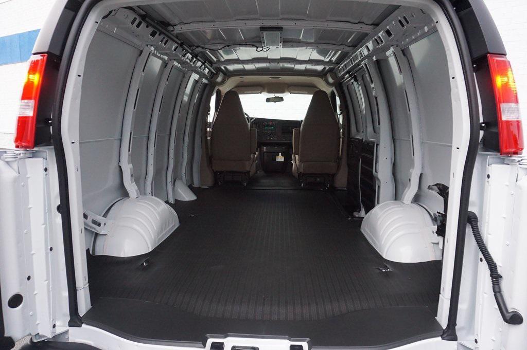 new 2025 Chevrolet Express 2500 car, priced at $44,368