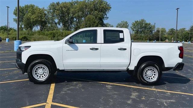 new 2024 Chevrolet Colorado car, priced at $31,990