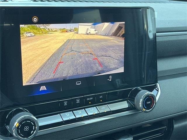 new 2024 Chevrolet Colorado car, priced at $31,990