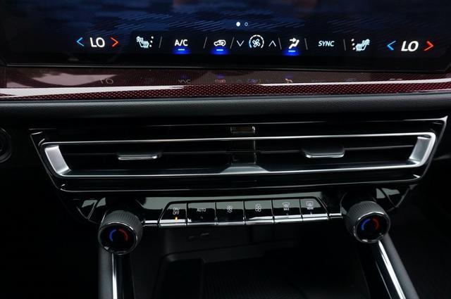 new 2025 Chevrolet Traverse car, priced at $49,645