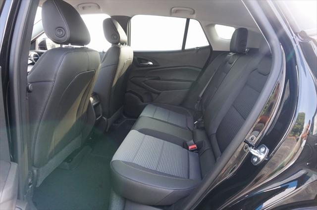 new 2025 Chevrolet Trax car, priced at $22,220