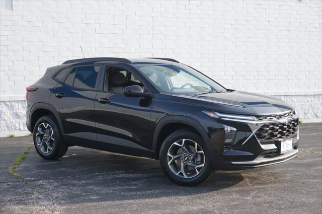 new 2025 Chevrolet Trax car, priced at $22,220