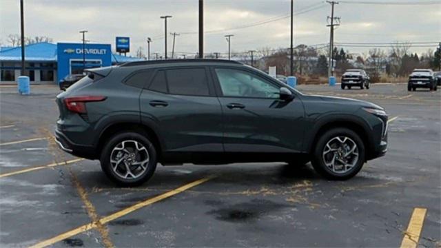 new 2025 Chevrolet Trax car, priced at $25,092