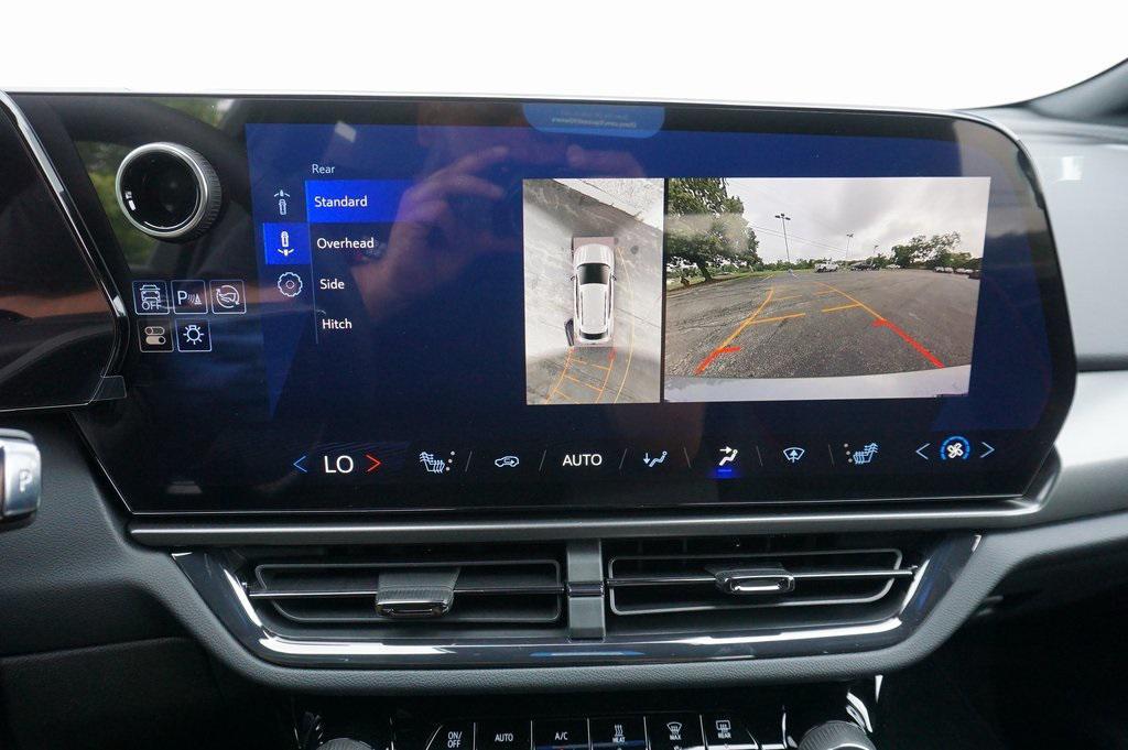 new 2025 Chevrolet Equinox EV car, priced at $29,965