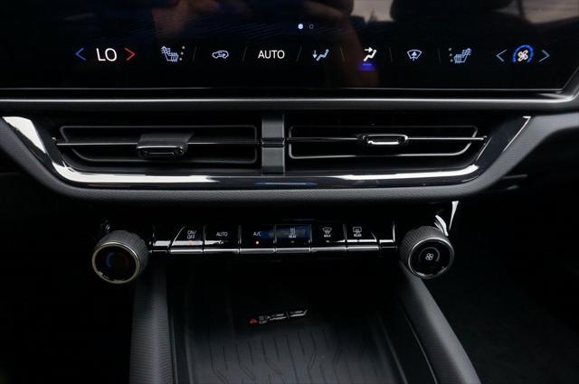 new 2025 Chevrolet Equinox EV car, priced at $29,965