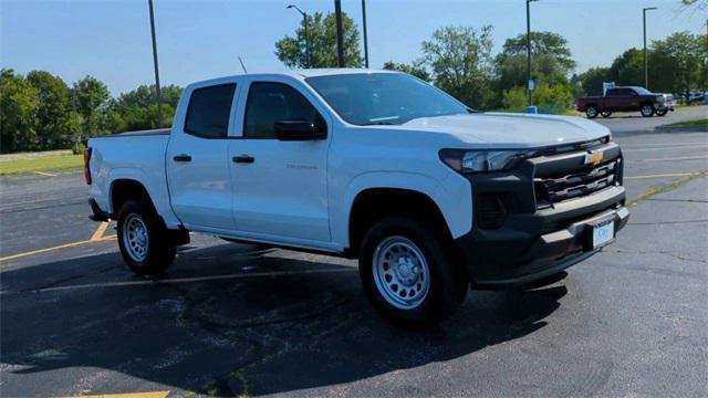 new 2024 Chevrolet Colorado car, priced at $31,950