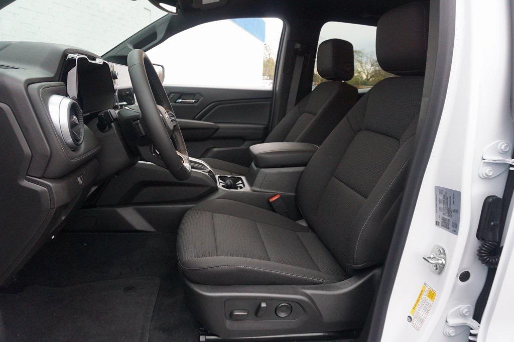 new 2025 Chevrolet Colorado car, priced at $35,233