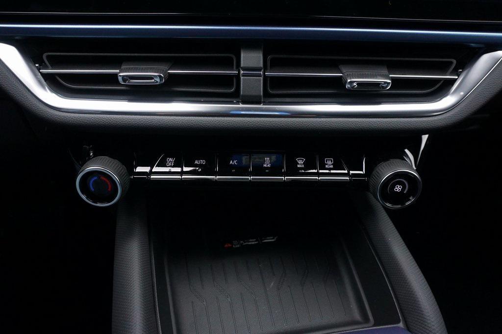 new 2025 Chevrolet Equinox EV car, priced at $29,010