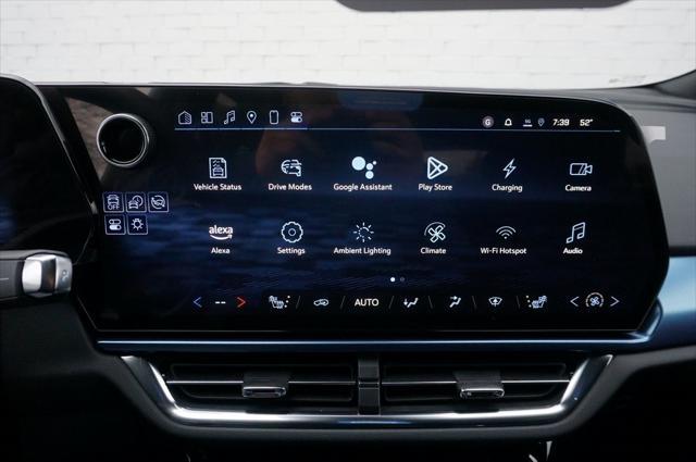new 2025 Chevrolet Equinox EV car, priced at $33,260