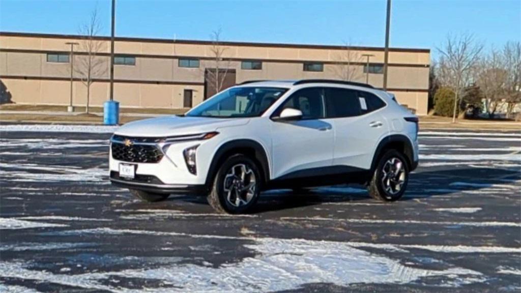 new 2025 Chevrolet Trax car, priced at $22,595