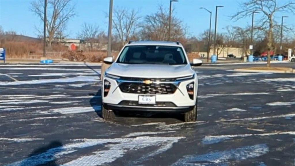 new 2025 Chevrolet Trax car, priced at $22,595