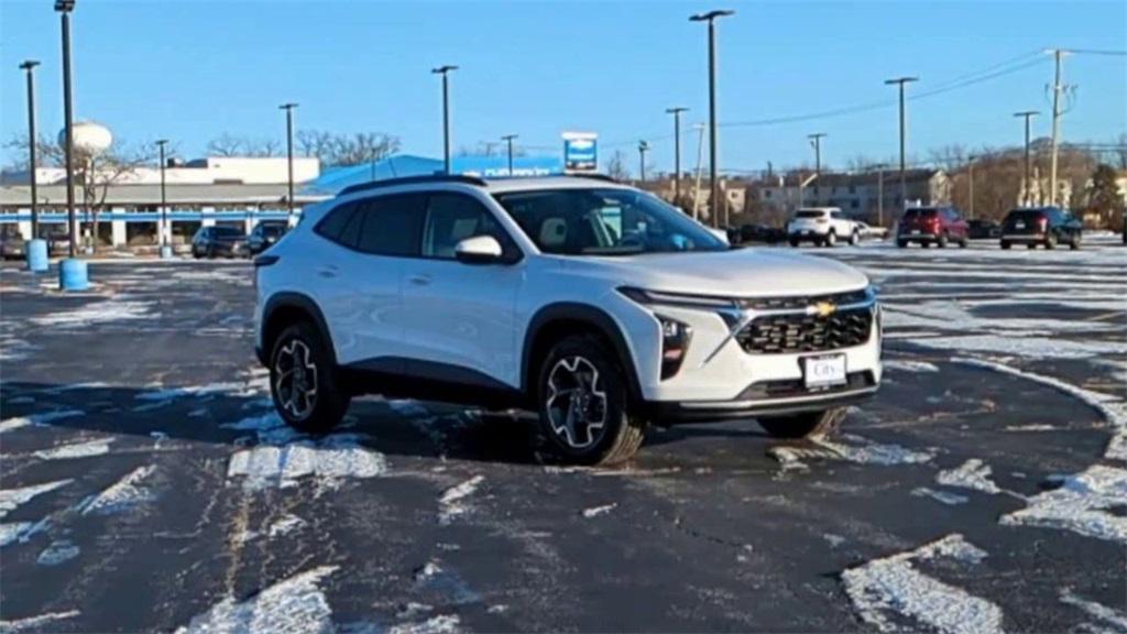 new 2025 Chevrolet Trax car, priced at $22,595