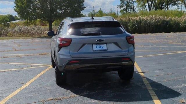 new 2025 Chevrolet Trax car, priced at $25,244